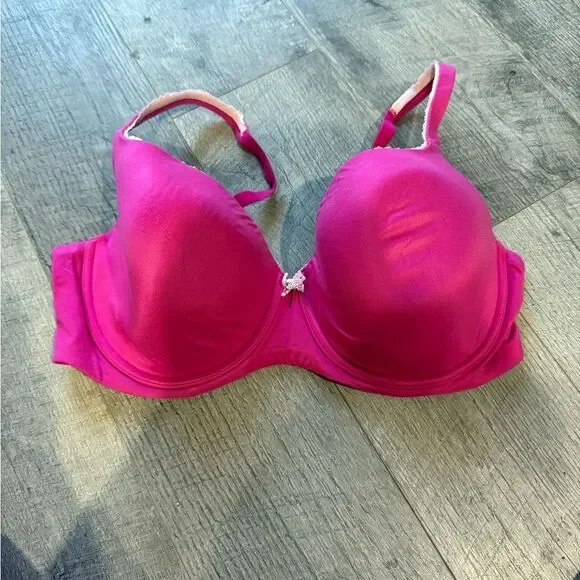 Victoria's Secret Fuchsia Bra - Picture 1 of 3